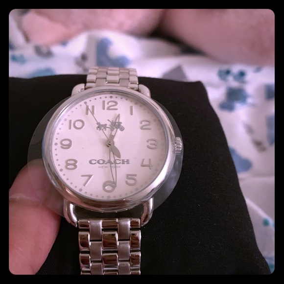 Brand new Coach Watch. - Picture 1 of 4